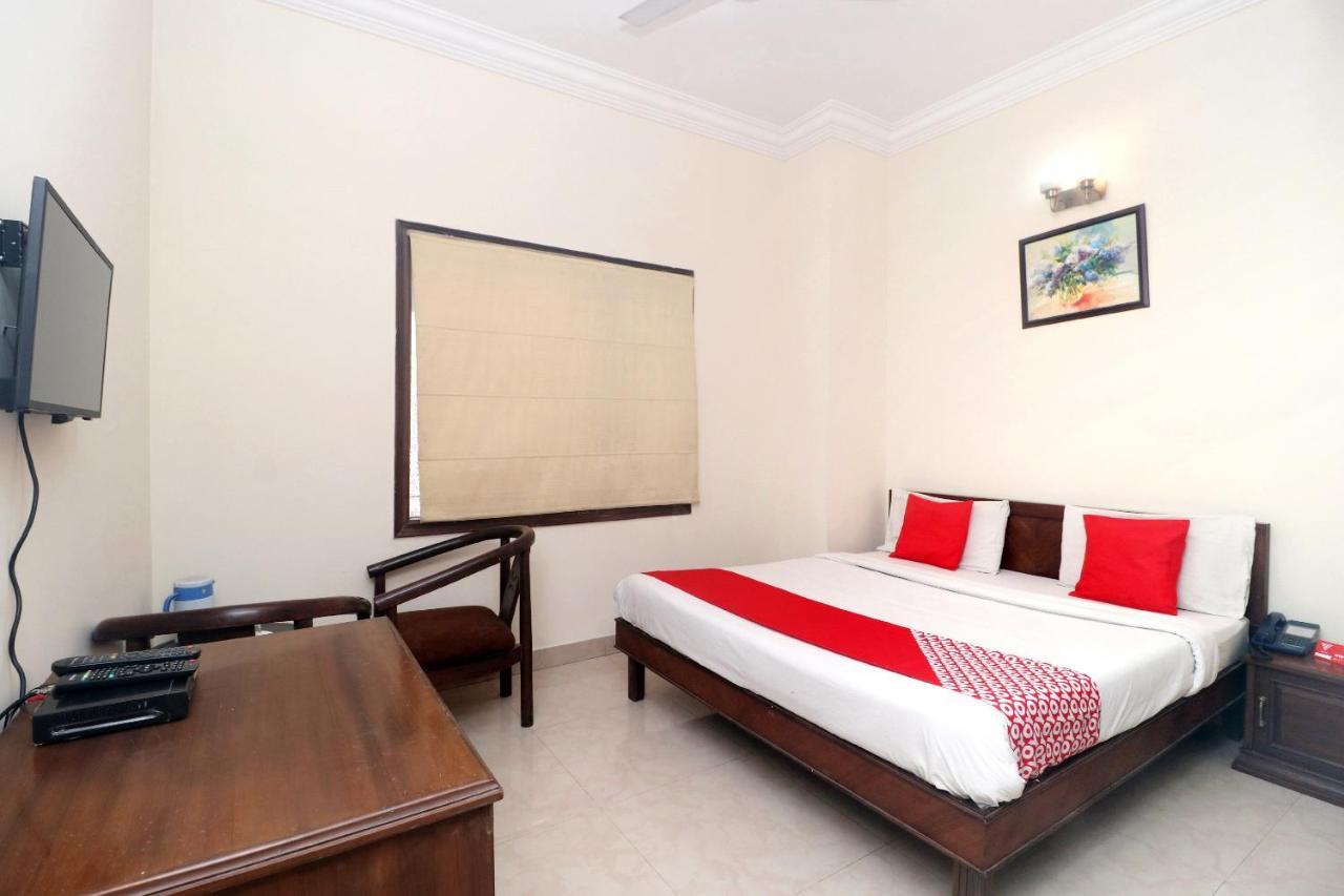 Oyo Hotel Temple View Amritsar Dış mekan fotoğraf