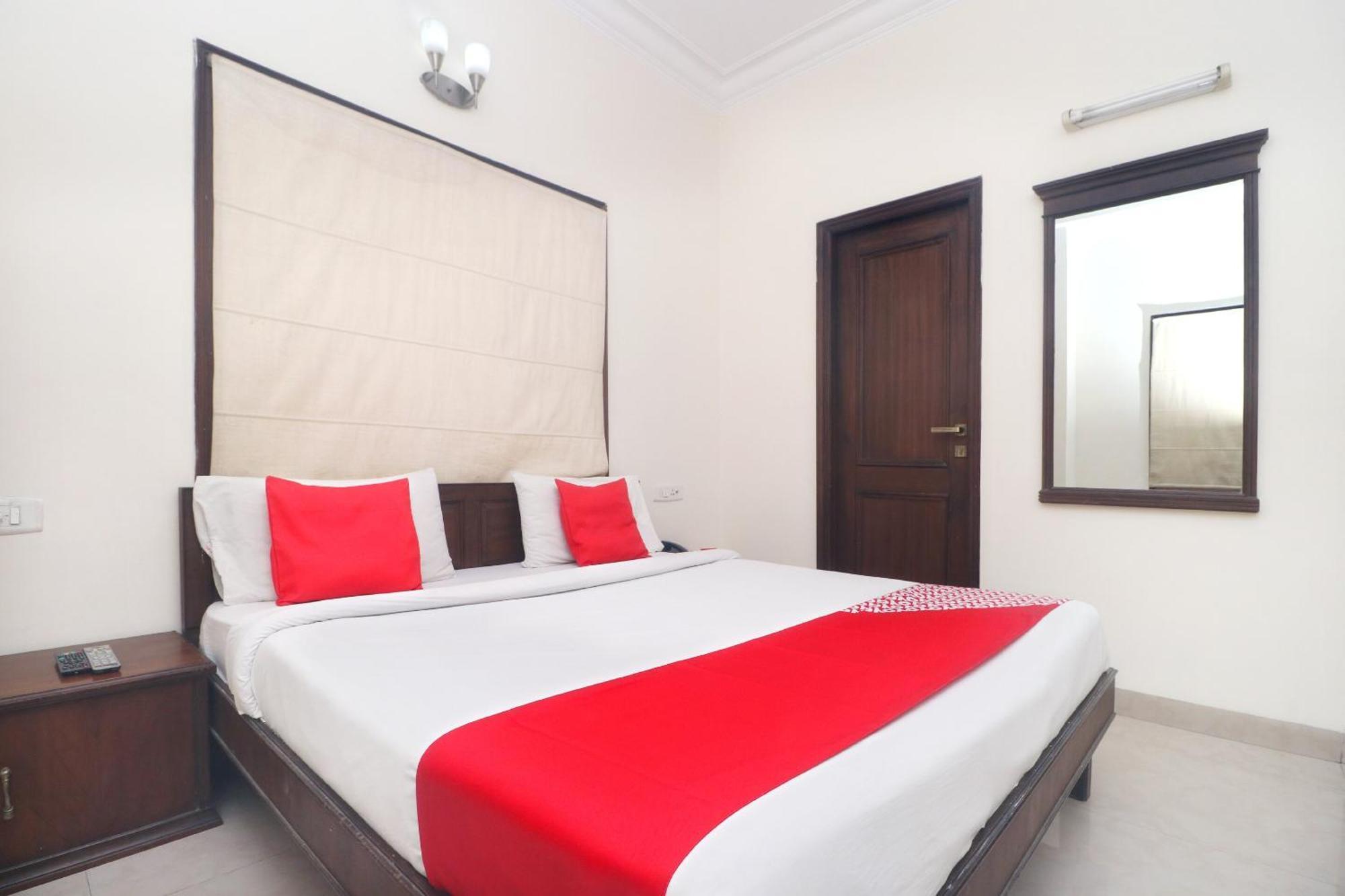 Oyo Hotel Temple View Amritsar Dış mekan fotoğraf