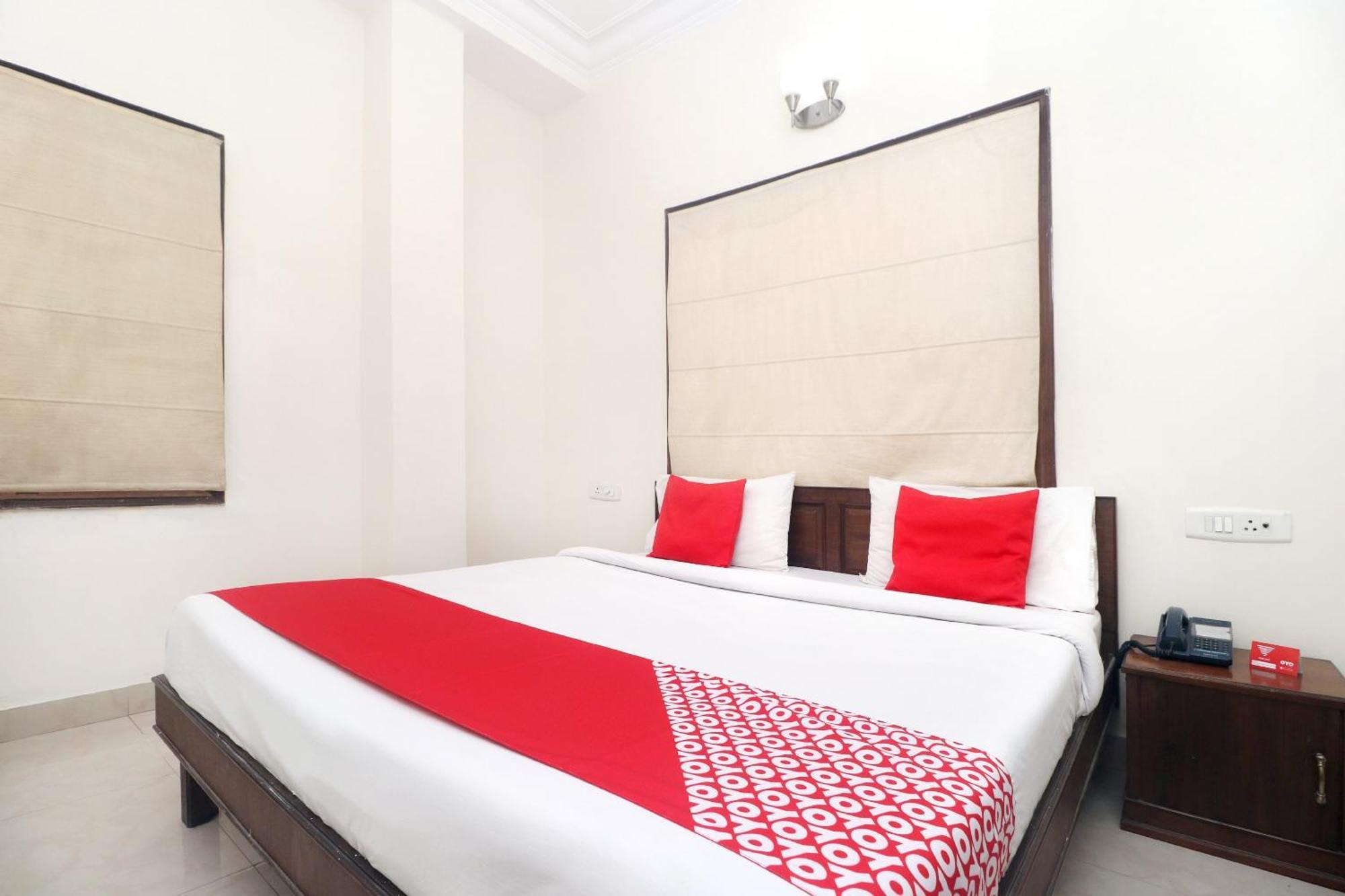 Oyo Hotel Temple View Amritsar Dış mekan fotoğraf