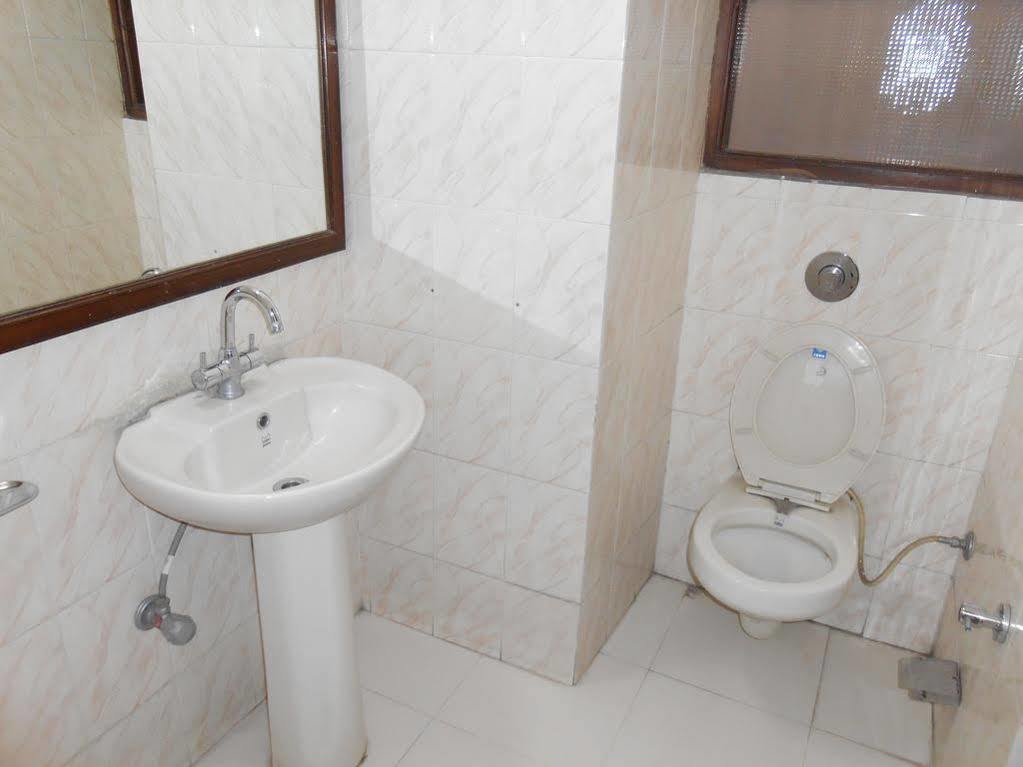 Oyo Hotel Temple View Amritsar Dış mekan fotoğraf